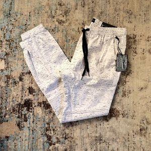 [Broklyn Cloth] white men’s joggers